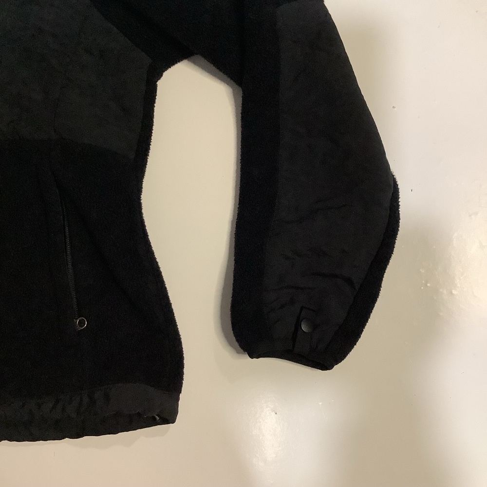 The North Face Women's Black Hooded Fleece Jacket - Picture 7 of 9